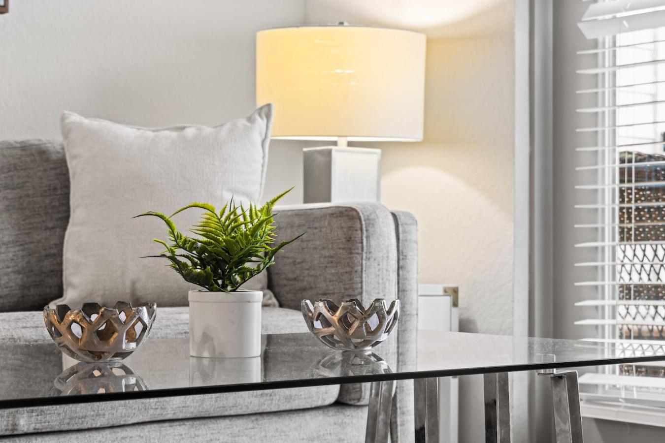 Tropicana Field 1 Bed In Downtown St Pete With Free Parking سانت بطرسبرج المظهر الخارجي الصورة