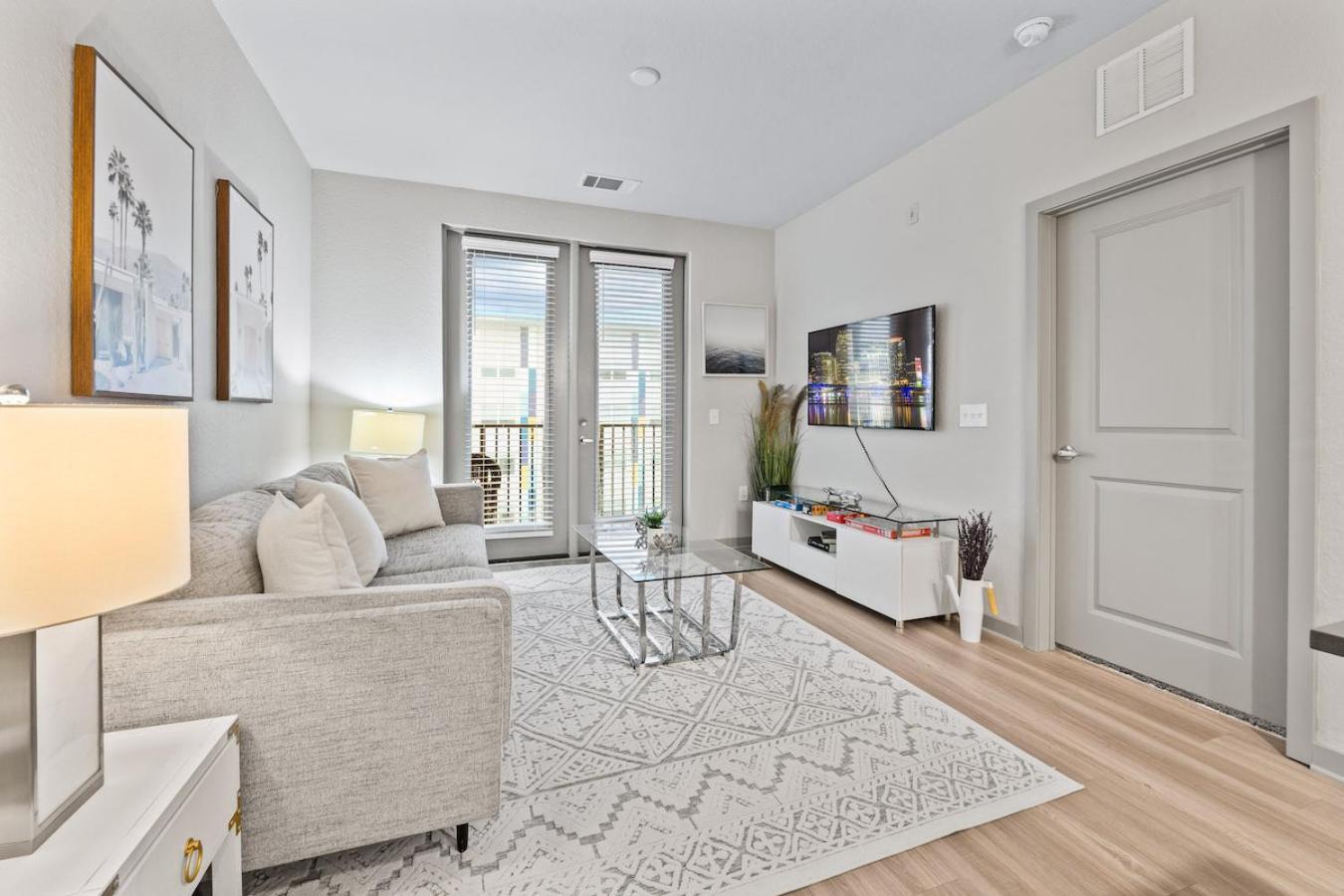 Tropicana Field 1 Bed In Downtown St Pete With Free Parking سانت بطرسبرج المظهر الخارجي الصورة