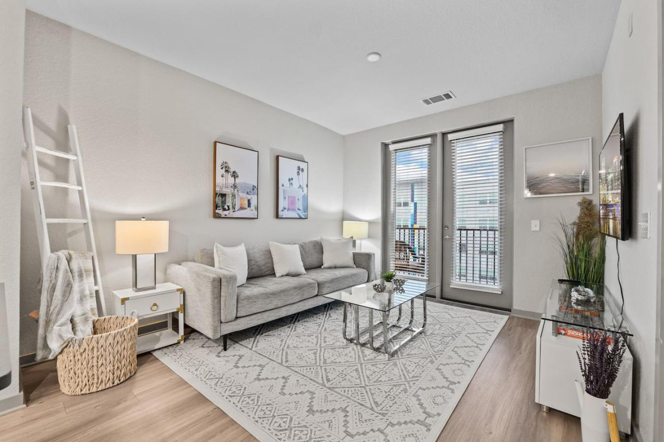 Tropicana Field 1 Bed In Downtown St Pete With Free Parking سانت بطرسبرج المظهر الخارجي الصورة