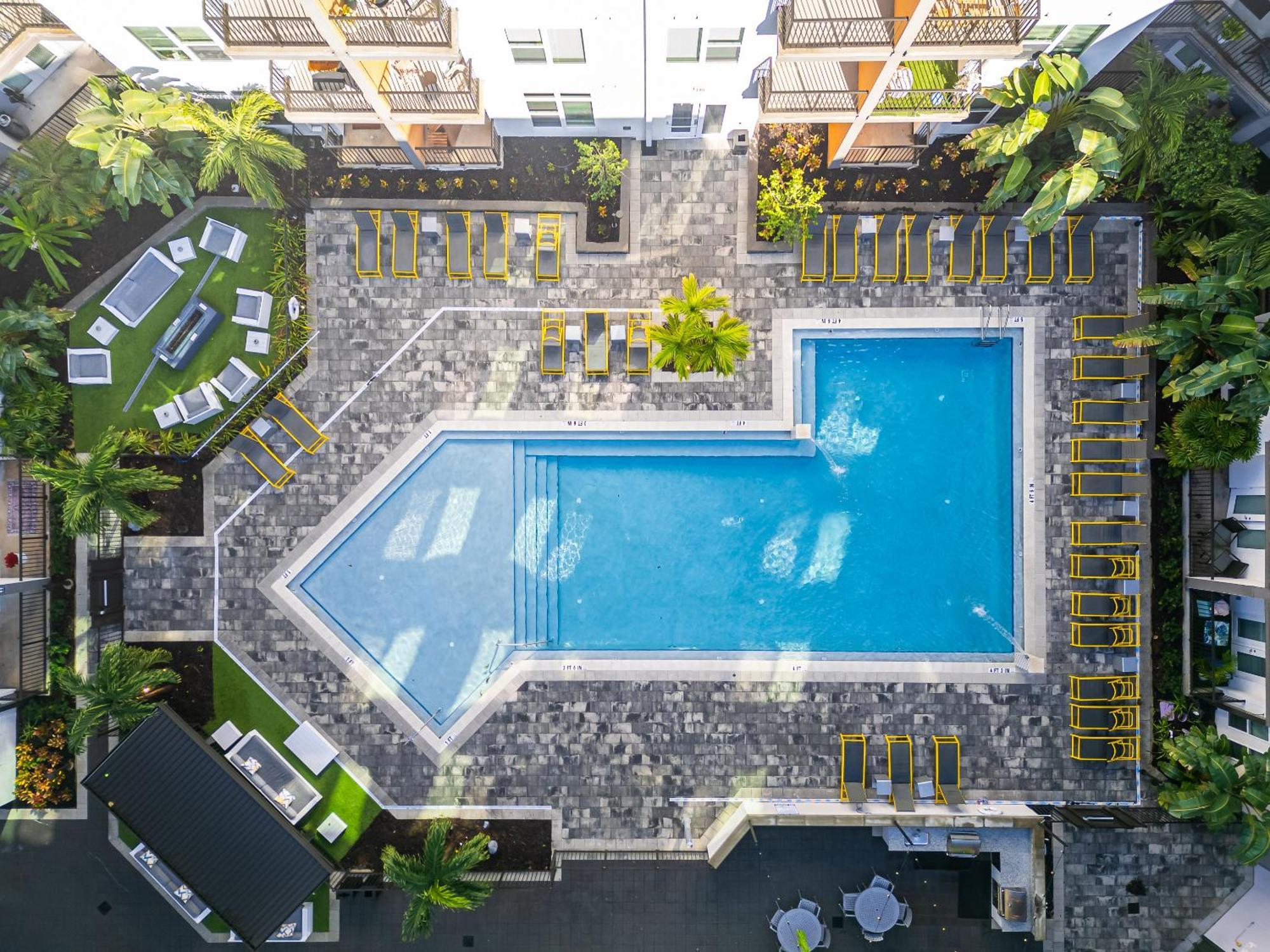 Tropicana Field 1 Bed In Downtown St Pete With Free Parking سانت بطرسبرج المظهر الخارجي الصورة